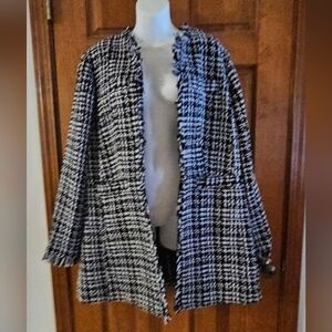 Venus Women's Black and White Tweed Coat. Size 16.